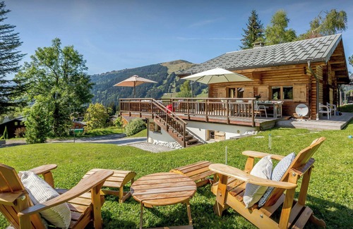 Les Gets Ski Chalet | Chalet Joux Verte - beautiful ski base for 8 with spa - OVO Network