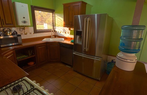 Panajachel House | CHALET "JUCANYA", *100% SANITIZED*