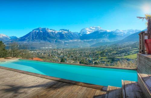 Saint-Jorioz Ski Chalet | Chalet Kalyssia - OVO Network