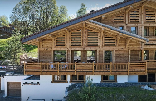 La Clusaz Ski Chalet | Chalet Kintana - Aravis mountain stay with sauna and pool - OVO Network