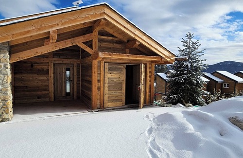 Les Angles Ski Chalet | Chalet KOM - Your Luxury Chalet in the heart of the Les Angles resort