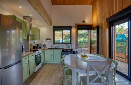 Pays-de-Belves Ski Chalet | Chalet Kozy in Périgord Noir, comfort and zenitude in the shade of tall trees