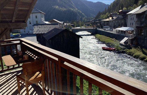 Sixt-Fer-a-Cheval Apartment | Chalet L'eau Vive, Cosy Appartement au Centre de Sixt Fer à Cheval