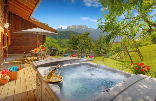 Manigod Ski Chalet | Chalet L'Otavalo - French Alps base for 8, spa & great views - OVO Network