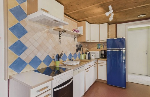 Salignac-Eyvignes Ski Chalet | Chalet La Brousse No. 2 – sleeps 5 – with pool