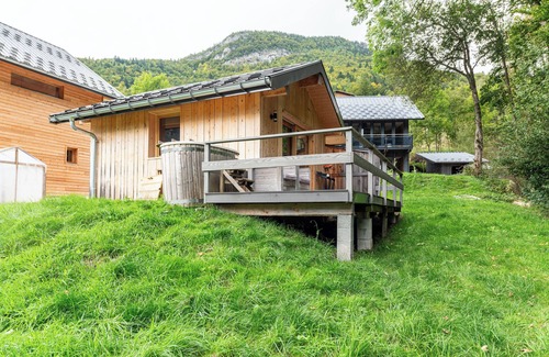 Aillon-le-Jerune Ski Chalet | Chalet 'La Cabane Des Rêves' with Mountain View and Private Terrace