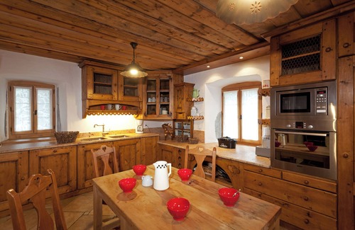Samoens Ski Chalet | Chalet la ferme des Fontany ideal for families in the mountains