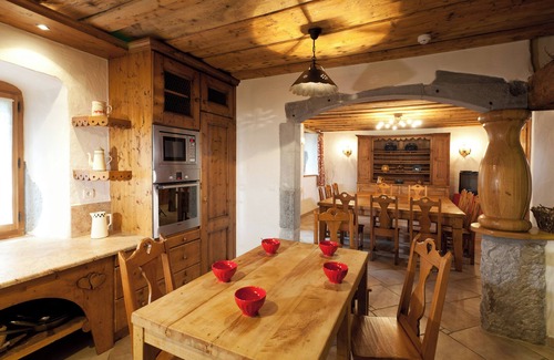 Samoens Ski Chalet | Chalet la ferme des Fontany ideal for families in the mountains