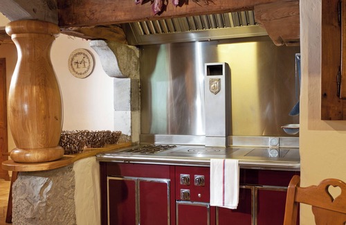 Samoens Ski Chalet | Chalet la ferme des Fontany ideal for families in the mountains