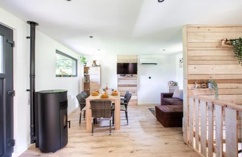 Masevaux-Niederbruck Ski Chalet | Chalet 'La Forêt Enchantée', nature, calme et jacuzzi au coeur de la Vallée