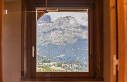 Combloux Ski Chalet | Chalet La Gélinotte -MEGEVE/COMBLOUX - WINTER 2025-2026 - 5 rooms, 10 people