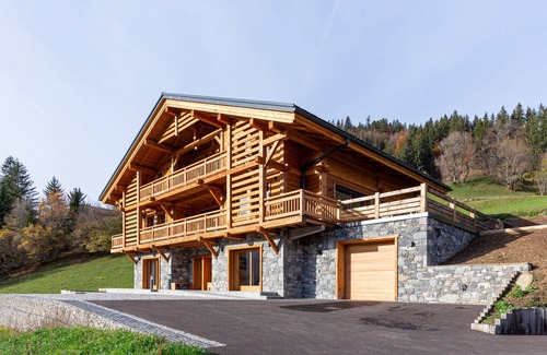 Manigod Ski Chalet | chalet la manigodine Piscine 18 à 24 personnes