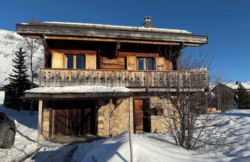 Bergers Ski Chalet | Chalet La Source - renovated 2025 @Altiport