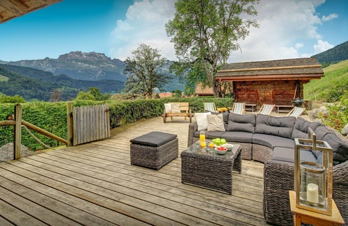 Manigod Ski Chalet | Chalet La Vieille Ferme - alpine farmhouse 8p with cosy fire - OVO Network