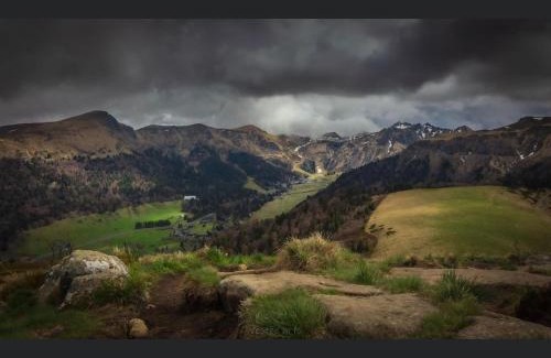 Mont-Dore Ski Chalet | chalet le balcon du Sancy - location du samedi au samedi - linge de lits fournis - option ménage fin de séjour non proposée