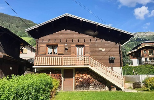 Areches Apartment | Chalet Le Benetton - Charming apartment in the heart of the village of Arêches - Ideal for 4 people