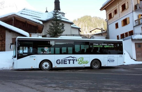 La Giettaz House | Chalet LE Char - Gite "LE Plan"