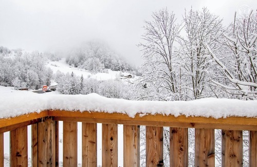 La Giettaz House | Chalet LE Char - Gite "LE Plan"