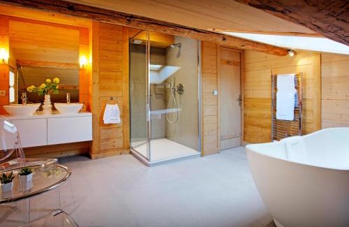 La Clusaz Ski Chalet | Chalet Le Mousqueton - OVO Network