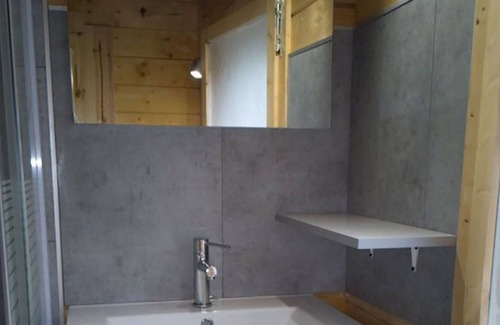 Route d'Arles Ski Chalet | Chalet 'Le Petit Shantay Youstay' with Private Terrace, Wi-Fi and Air Conditioning