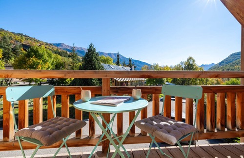 La Salle-les-Alpes Ski Chalet | Chalet Le Stam