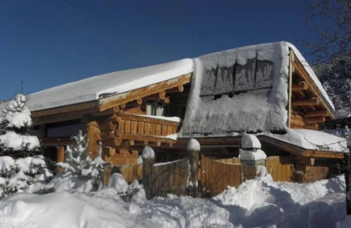 Superbolquere Ski Chalet | Chalet 'Les Artigues' with Mountain View, Private Pool and Wi-Fi