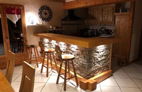 Marthod Ski Chalet | Chalet les Champerons - Entre Lacs et Montagne