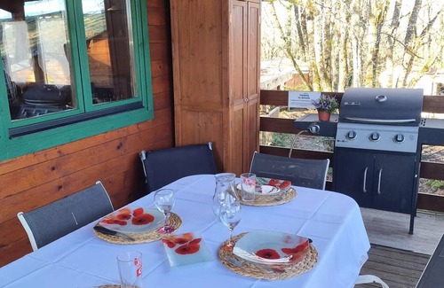 Peyrignac Ski Chalet | Chalet Les Coquelicots 4 people