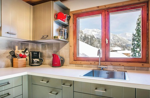 Manigod Ski Chalet | Chalet Les Houlottes - alpine break for 9, panoramic views - OVO Network