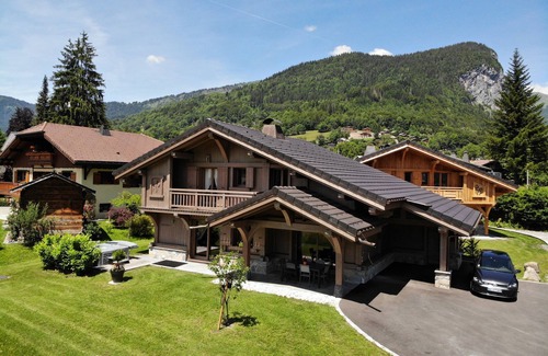 Samoens Ski Chalet | chalet les mélèse 4 *