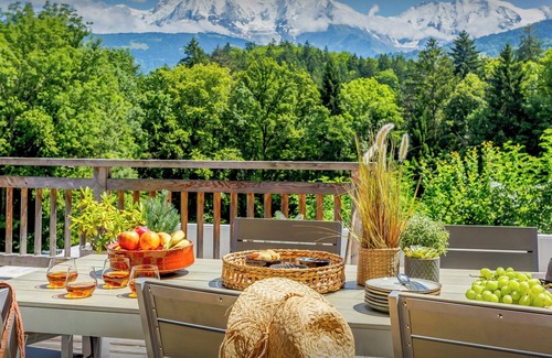 Domancy Ski Chalet | Chalet Les Vosnes - Mont Blanc holiday for 14, spa & views - OVO Network