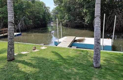 Puerto Quetzal House | Chalet lleno d vida, con alberca a orilla de canal