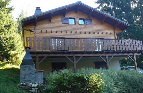 Station de Drouzin le Mont Ski Chalet | Chalet located in the saddle point of Corbier 400m from the trails of Drouzin