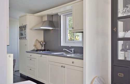 Goedereede House | Chalet located on Park de Goederee near beaches, dunes, sea and the Grevelingenmeer.