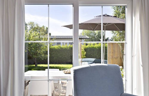 Goedereede House | Chalet located on Park de Goederee near beaches, dunes, sea and the Grevelingenmeer.