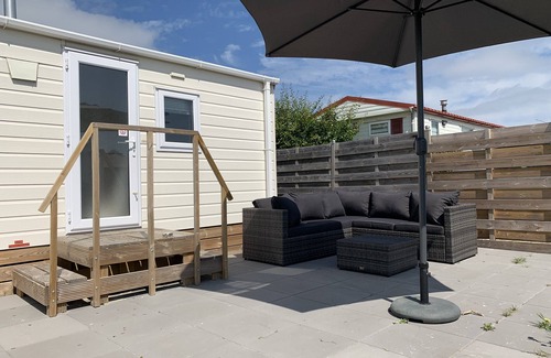 Kamperland Ski Chalet | Chalet Lynn on the beach and sea (Oosterschelde)