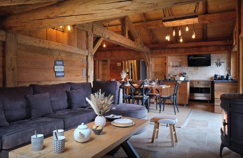 La Giettaz Ski Chalet | Chalet Marijulo - Stylish property with hot tub and terrace - OVO Network