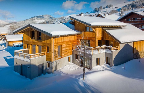 Crest-Voland Ski Chalet | Chalet Mevi - family break in the Alps 13p, great location - OVO Network