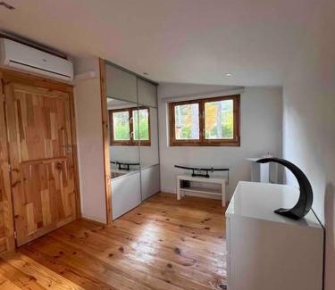 Plan-d'Aups-Sainte-Baume Ski Chalet | Chalet moderne tout équipé avec piscine