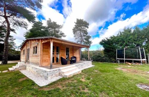 Plan-d'Aups-Sainte-Baume Ski Chalet | Chalet moderne tout équipé avec piscine