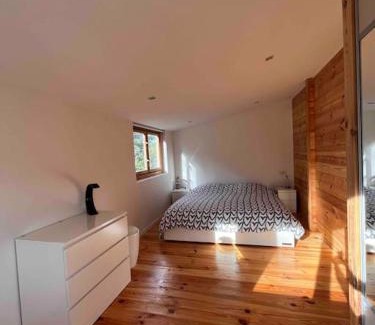 Plan-d'Aups-Sainte-Baume Ski Chalet | Chalet moderne tout équipé avec piscine