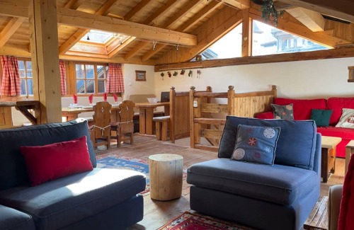 Le Praz Ski Chalet | Chalet MONTELAGO * in Courchevel le Praz - Full of Character