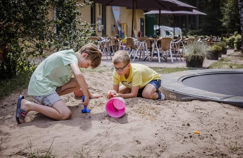 Wechelderzande House | Chalet near Antwerp with Family Fun Nearby