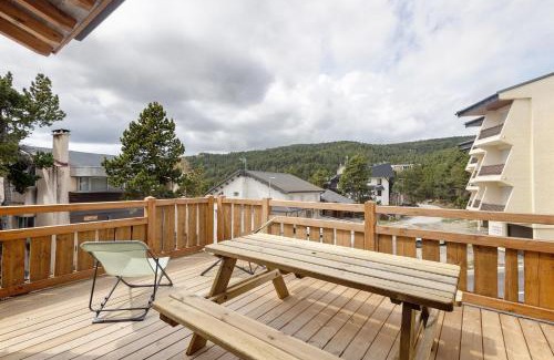 Font-Romeu-Odeillo-Via Ski Chalet | Chalet nid des écureuils