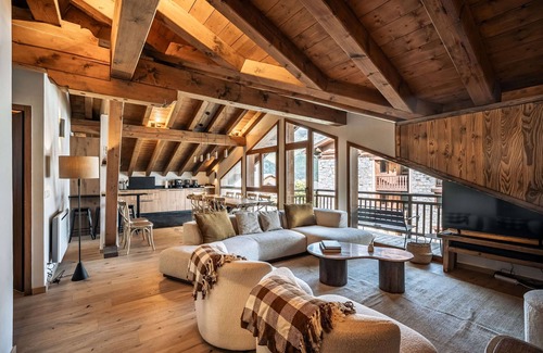 Les Eucherts Ski Chalet | Chalet Off-Piste, ski in ski out, 12 people, Les Chalets de Marie