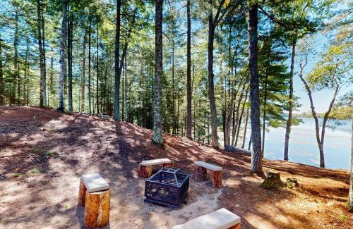 St Germain House | Chalet on the Bay