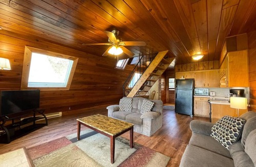 Stevensville House | Chalet on the Lake 71 w/Beach Access, Pools, Sport Courts, Fishing Pond & more!