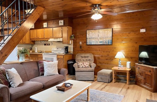 Stevensville House | Chalet on the Lake 98 w/Beach Access, Pools, Sport Courts, Fishing Pond & more!