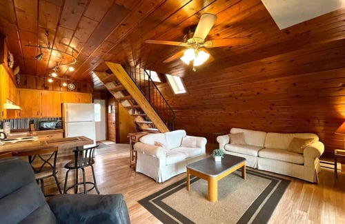 Stevensville House | Chalet on the Lake 68 w/Beach Access, Pools, Sport Courts, Fishing Pond & more!