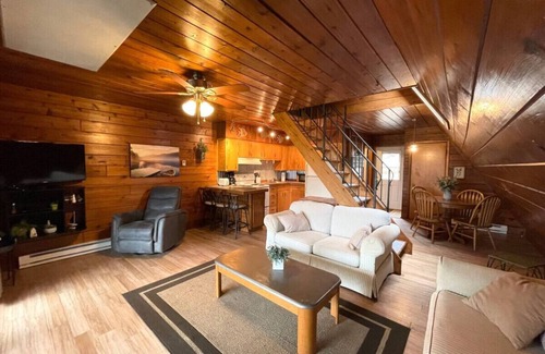 Stevensville House | Chalet on the Lake 68 w/Beach Access, Pools, Sport Courts, Fishing Pond & more!